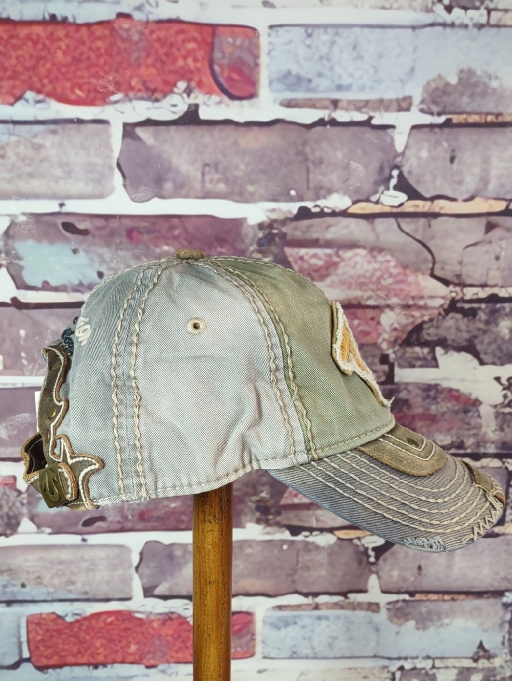 True Religion Vintage Distressed "Horseshoe" Baseball Cap - Picture 4 of 13